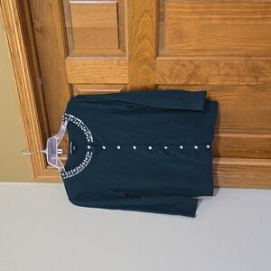 Cable & Gauge ladies sweater